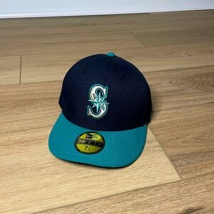 Seattle Mariners New Era 59Fifty Cap Size: (7 1/8)